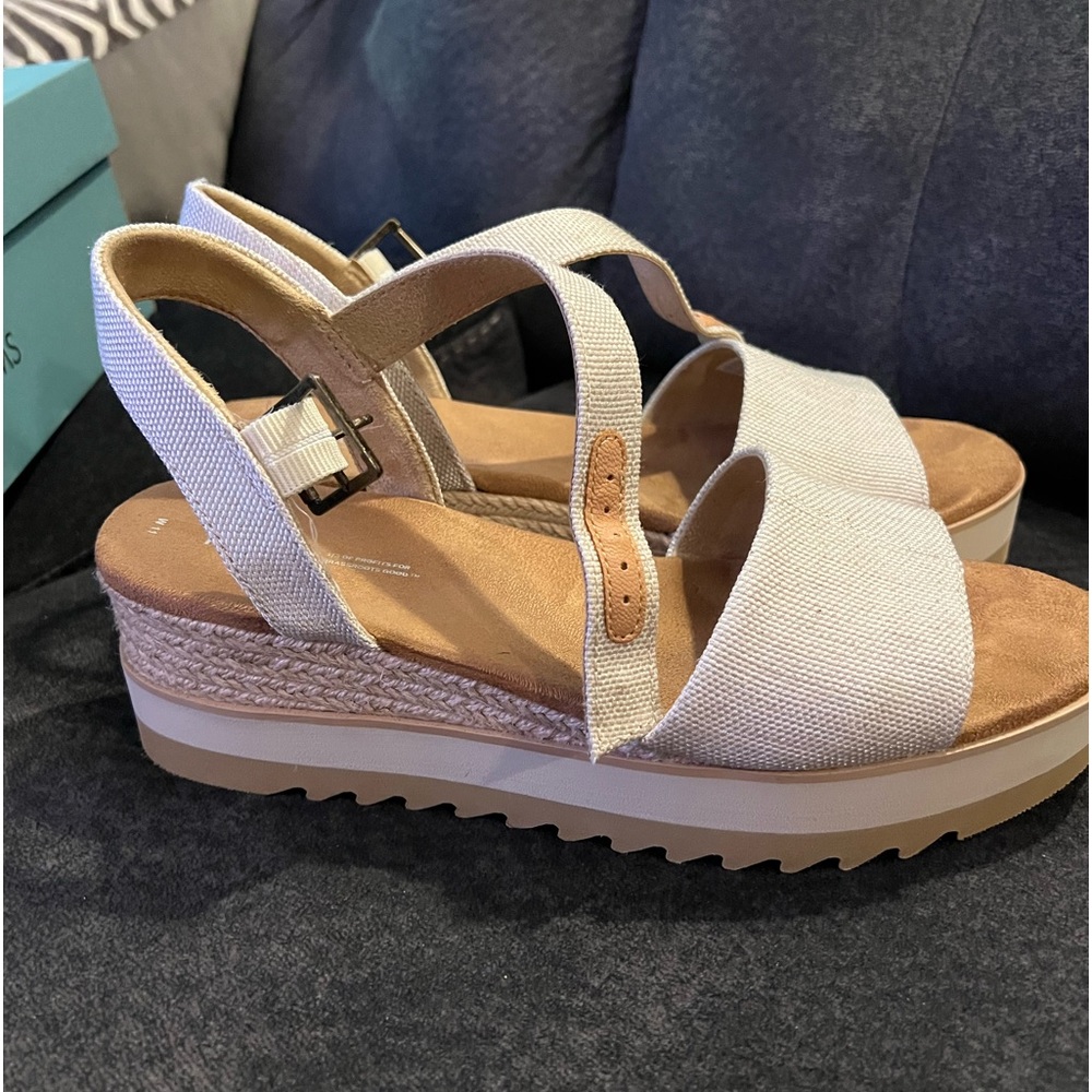 Toms wedge sandal